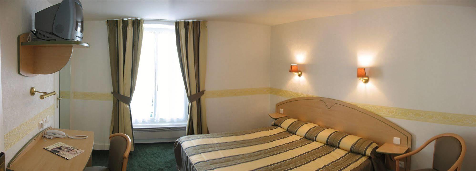 Logis Hotel Restaurant La Boule D'Or Chinon Luaran gambar